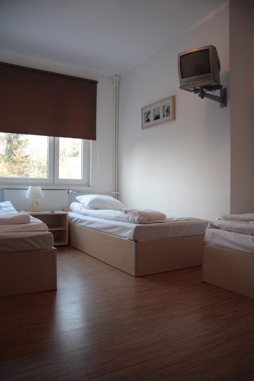 Hostel24 Bed&Breakfast Bydgoszcz Rom bilde