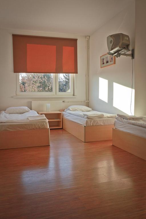 Hostel24 Bed&Breakfast Bydgoszcz Rom bilde